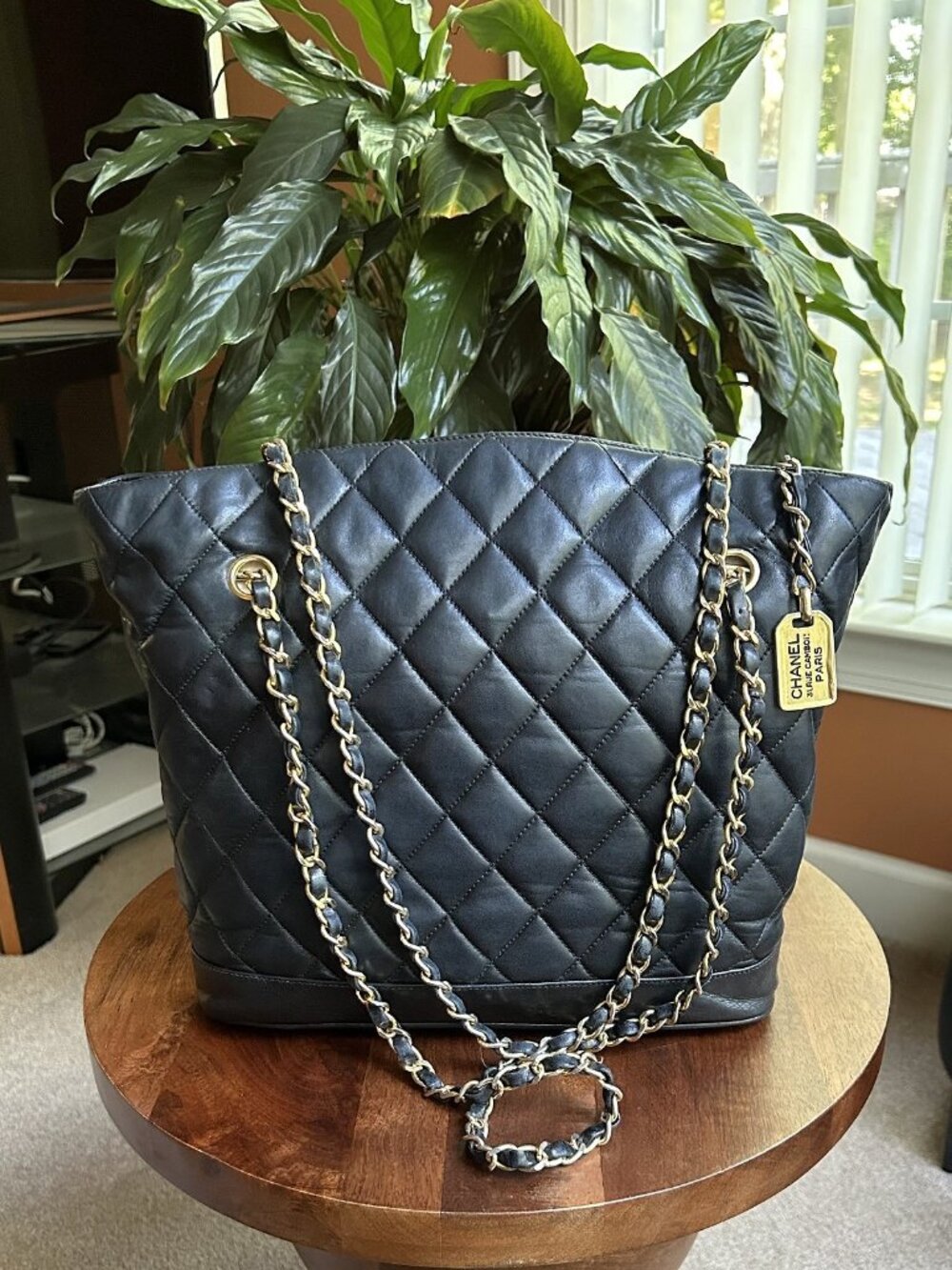 CHANEL Quilted Lambskin Shoulder Bag, Black